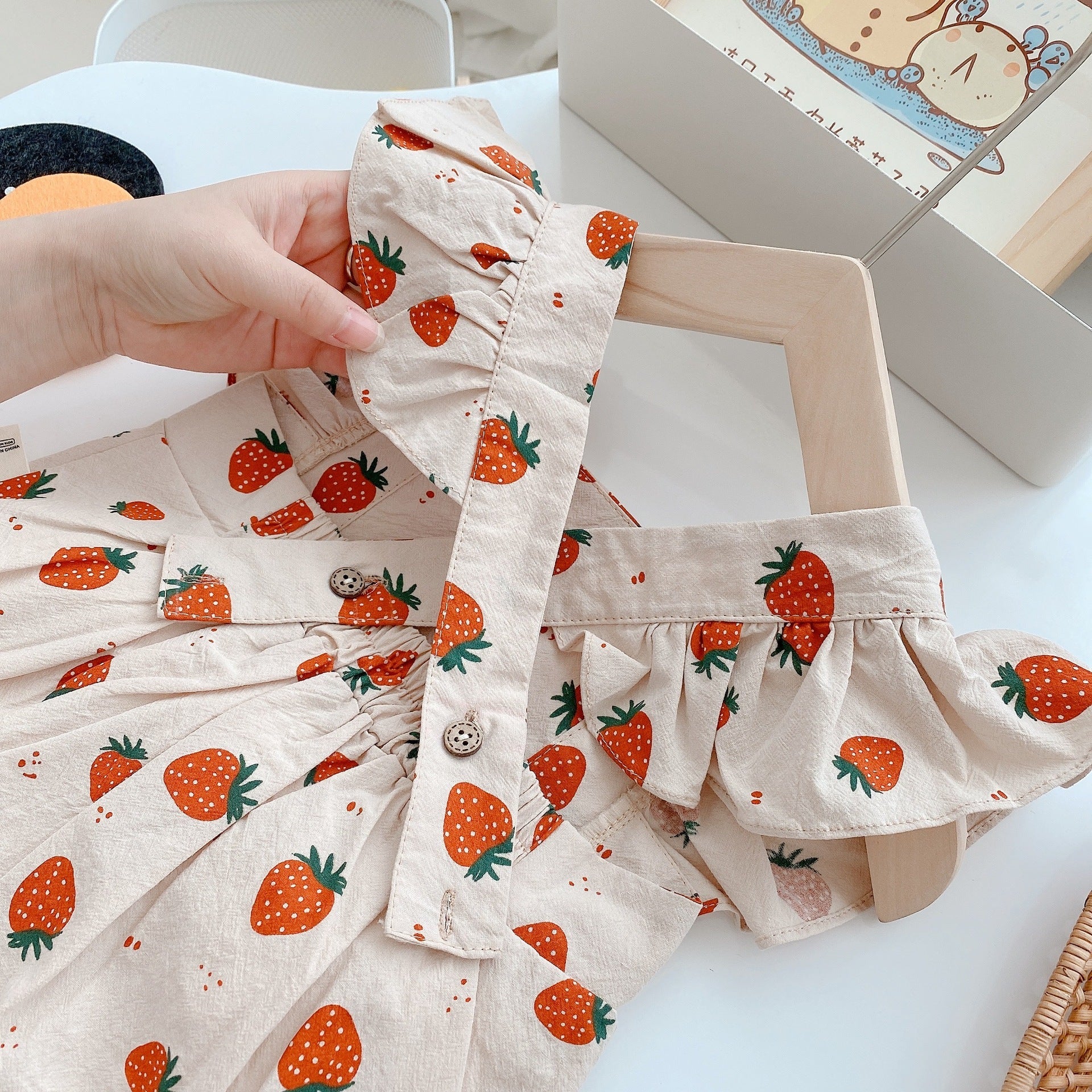 Strawberry Baby Girl Romper – Summer Ruffle Jumpsuit for Infants (66–90cm) - The Little Lights